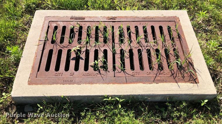 image for item FH9854 Concrete drainage pipe