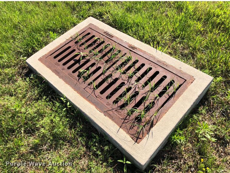 image for item FH9854 Concrete drainage pipe