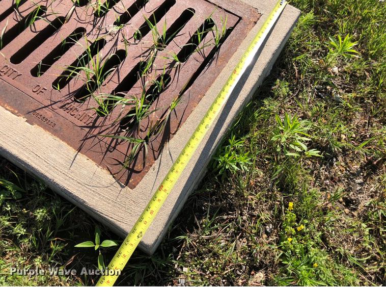 image for item FH9854 Concrete drainage pipe