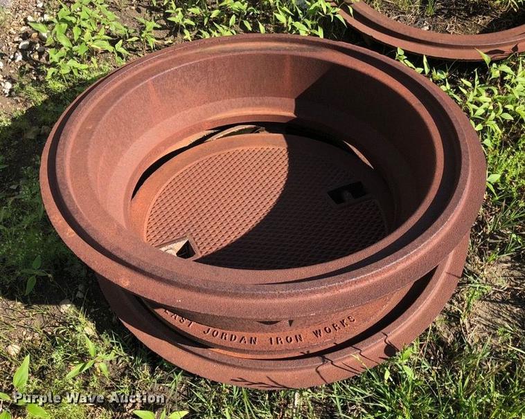image for item FH9854 Concrete drainage pipe