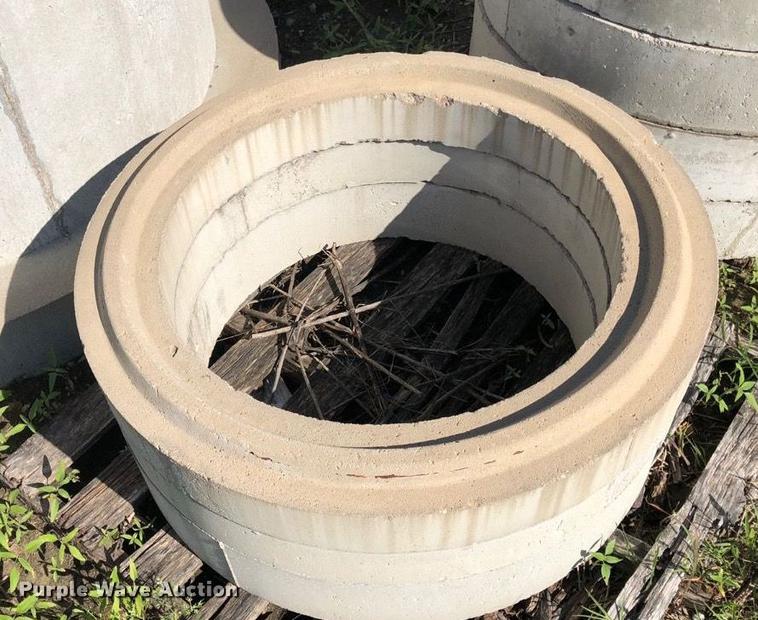 image for item FH9854 Concrete drainage pipe