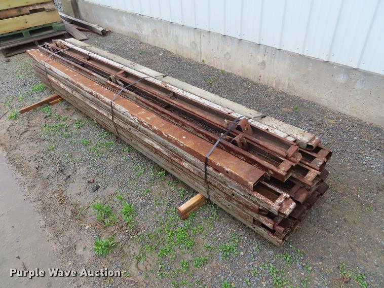 image for item FJ9049 (49) 10' x 4" concrete curb forms