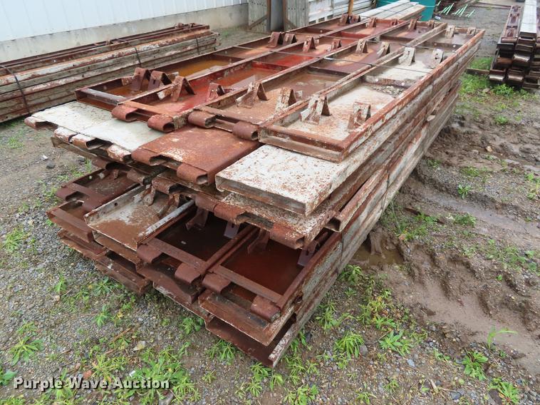 image for item FJ9050 (49) 10' x 12" concrete curb forms