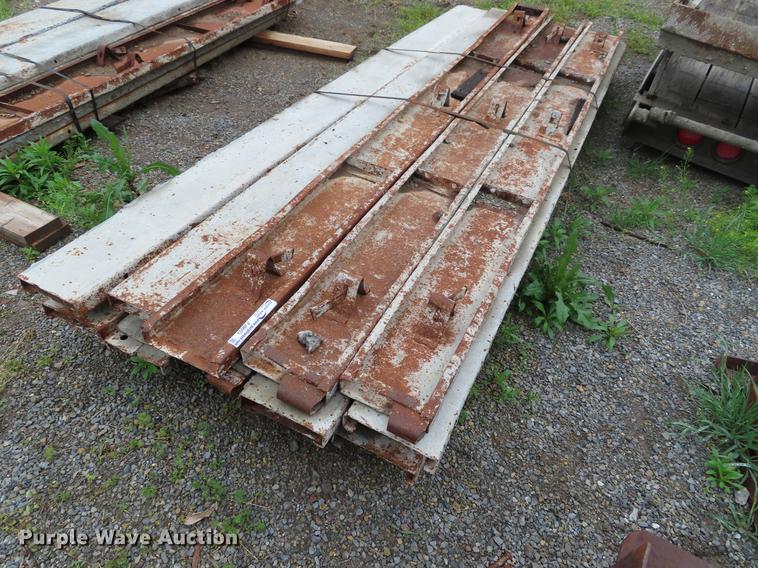 image for item FJ9053 (23) 10' x 8" concrete curb forms