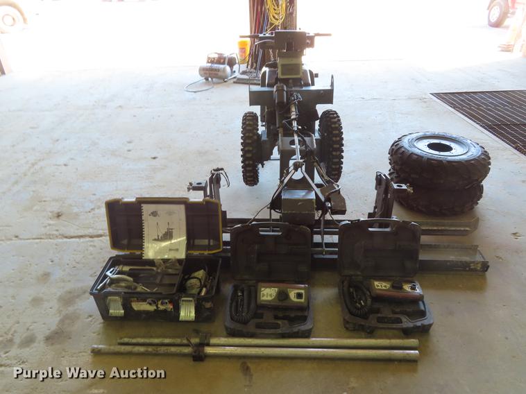 image for item FJ9063 2013 Somero Mini Screed C screed