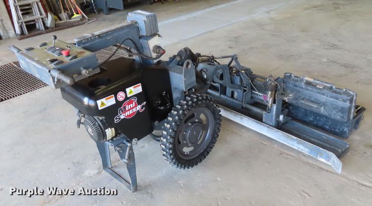 image for item FJ9063 2013 Somero Mini Screed C screed