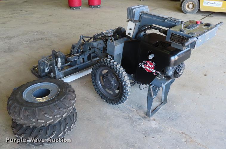 image for item FJ9063 2013 Somero Mini Screed C screed