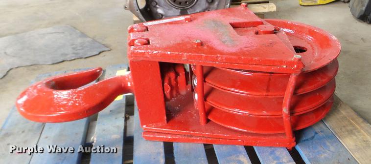 image for item FM9318 Grove sheave block