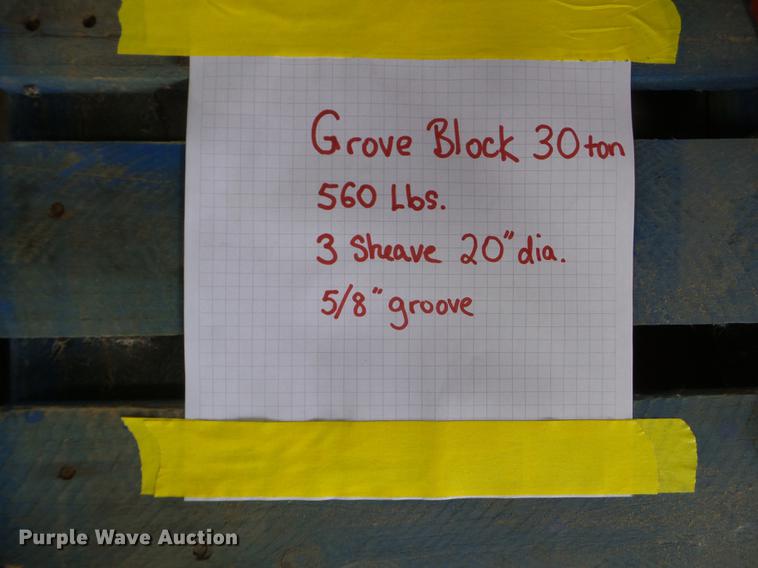 image for item FM9318 Grove sheave block