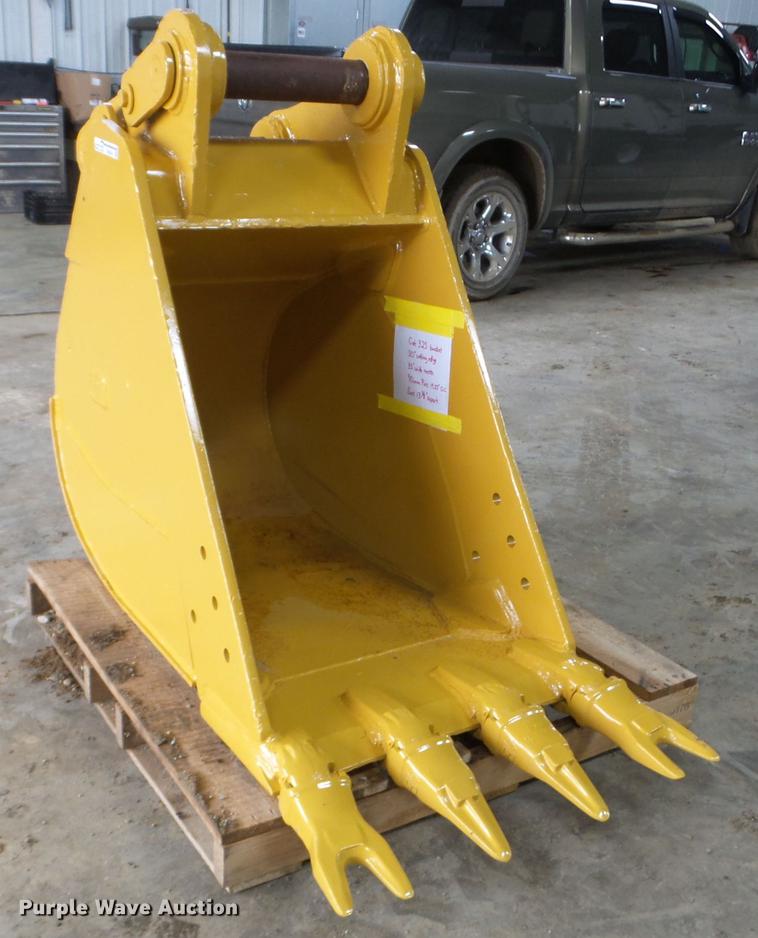 image for item FM9319 Caterpillar 30HD excavator bucket