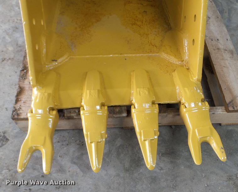 image for item FM9319 Caterpillar 30HD excavator bucket