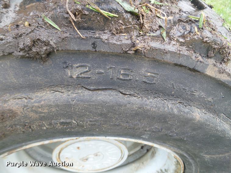 image for item FM9320 2007 Genie S40 boom lift