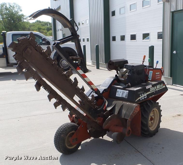 image for item FM9330 2007 Ditch Witch 1820 trencher