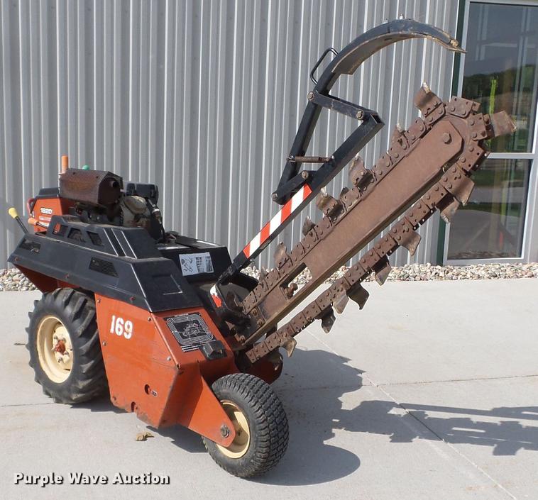 image for item FM9330 2007 Ditch Witch 1820 trencher
