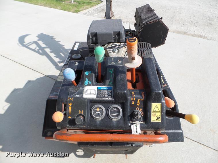 image for item FM9330 2007 Ditch Witch 1820 trencher