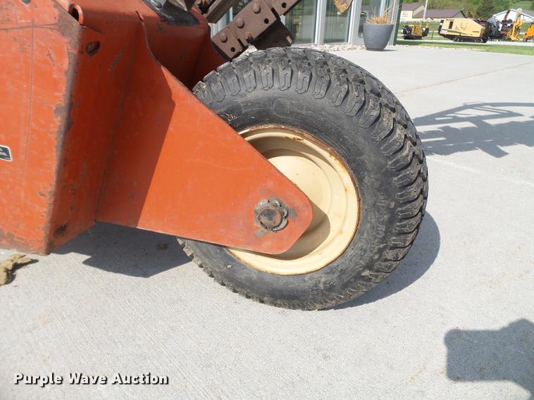 image for item FM9330 2007 Ditch Witch 1820 trencher