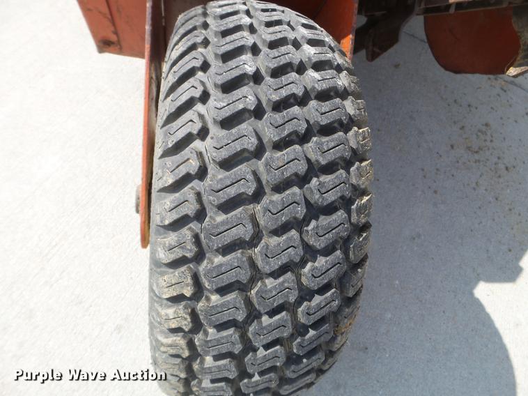 image for item FM9330 2007 Ditch Witch 1820 trencher