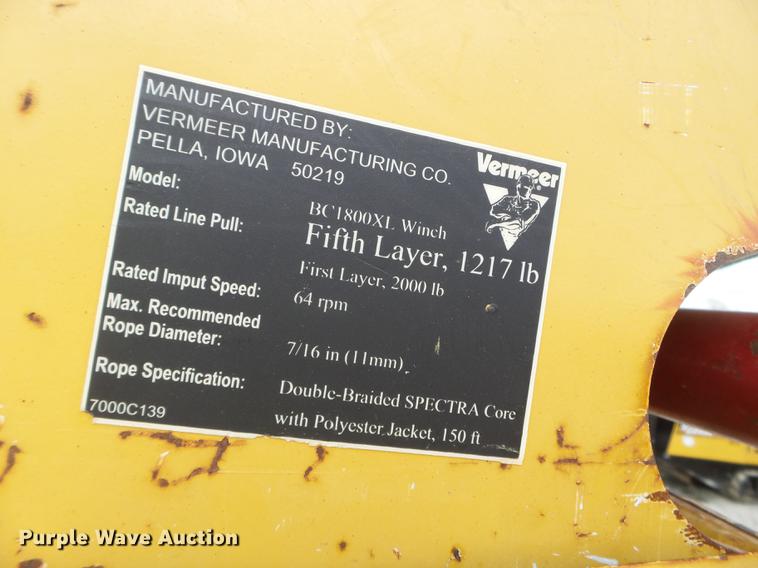 image for item FM9334 2004 Vermeer BC1800XL wood chipper