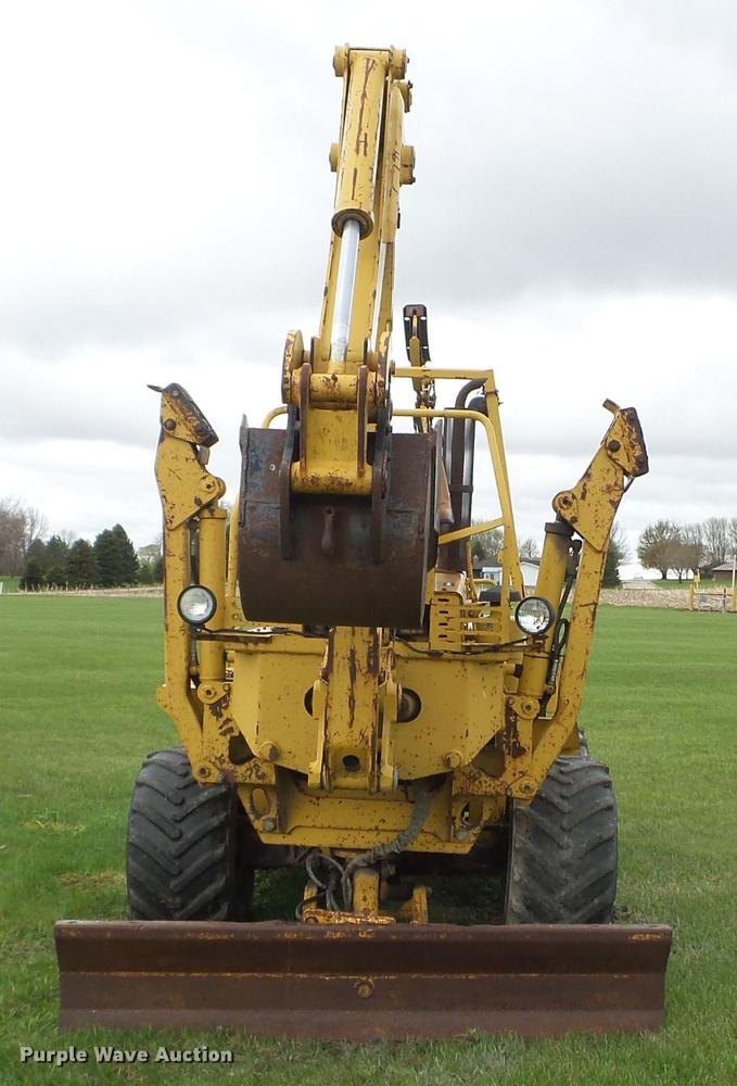image for item FM9344 1996 Vermeer V5750 trencher