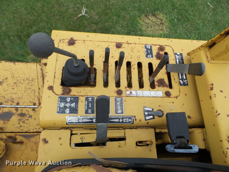 image for item FM9344 1996 Vermeer V5750 trencher