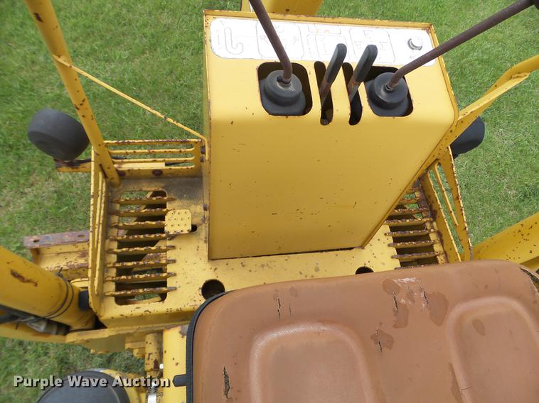 image for item FM9344 1996 Vermeer V5750 trencher