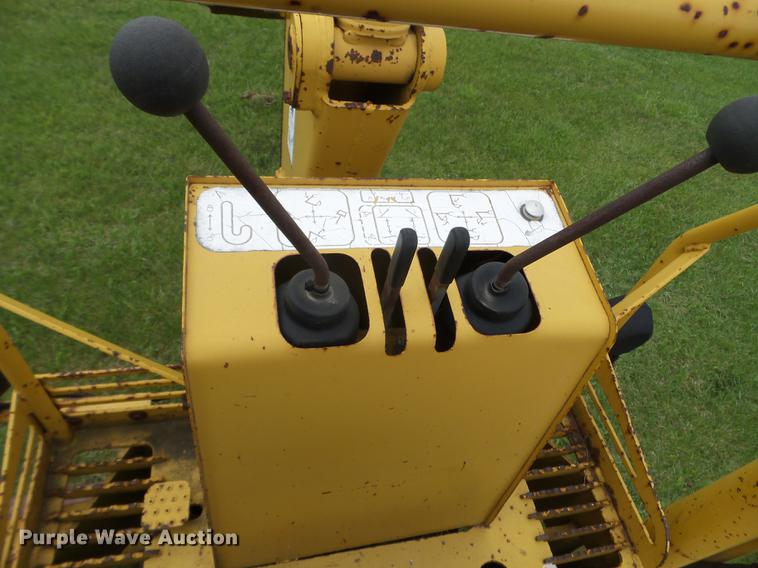 image for item FM9344 1996 Vermeer V5750 trencher