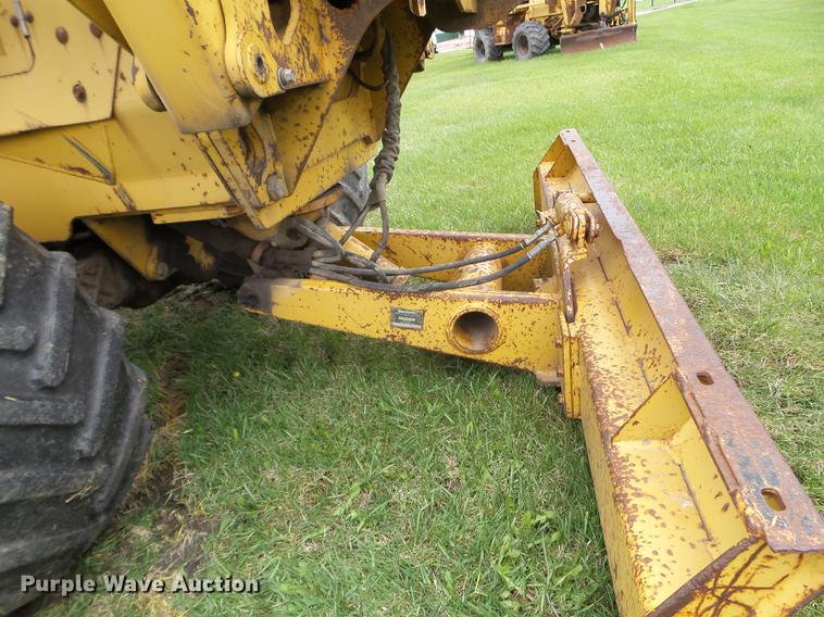image for item FM9344 1996 Vermeer V5750 trencher