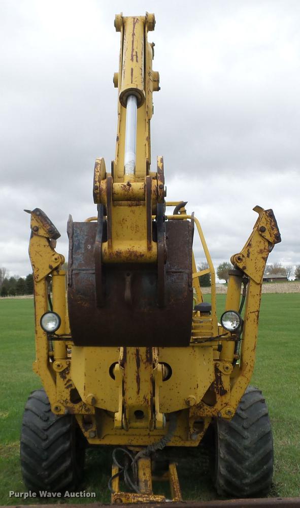 image for item FM9344 1996 Vermeer V5750 trencher