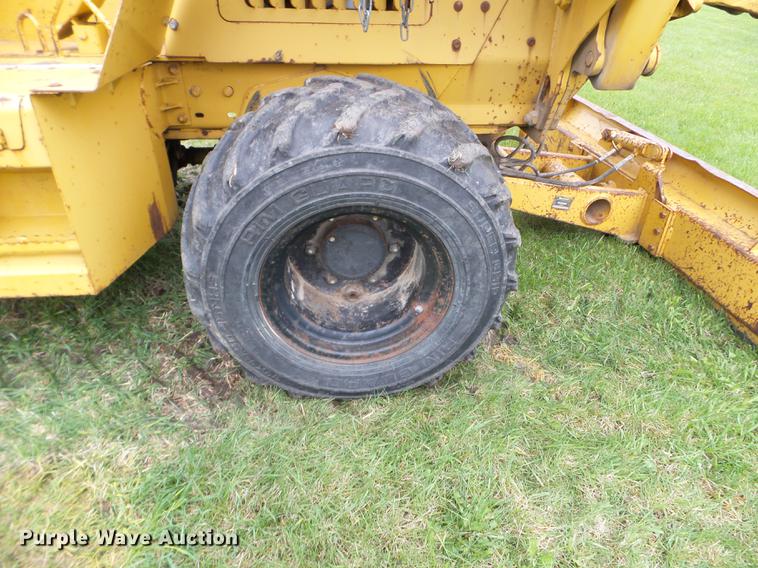 image for item FM9344 1996 Vermeer V5750 trencher