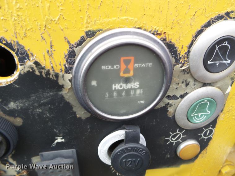 image for item FM9345 2006 Vermeer D7X11 Series II directional boring unit