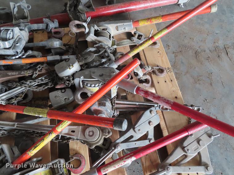 image for item G1706 Electrical items