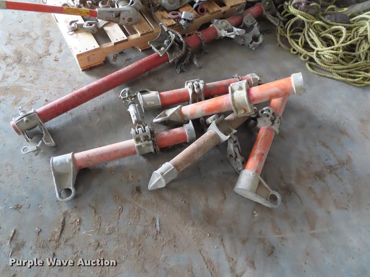 image for item G1706 Electrical items