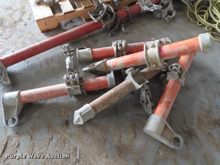 image for item G1706 Electrical items