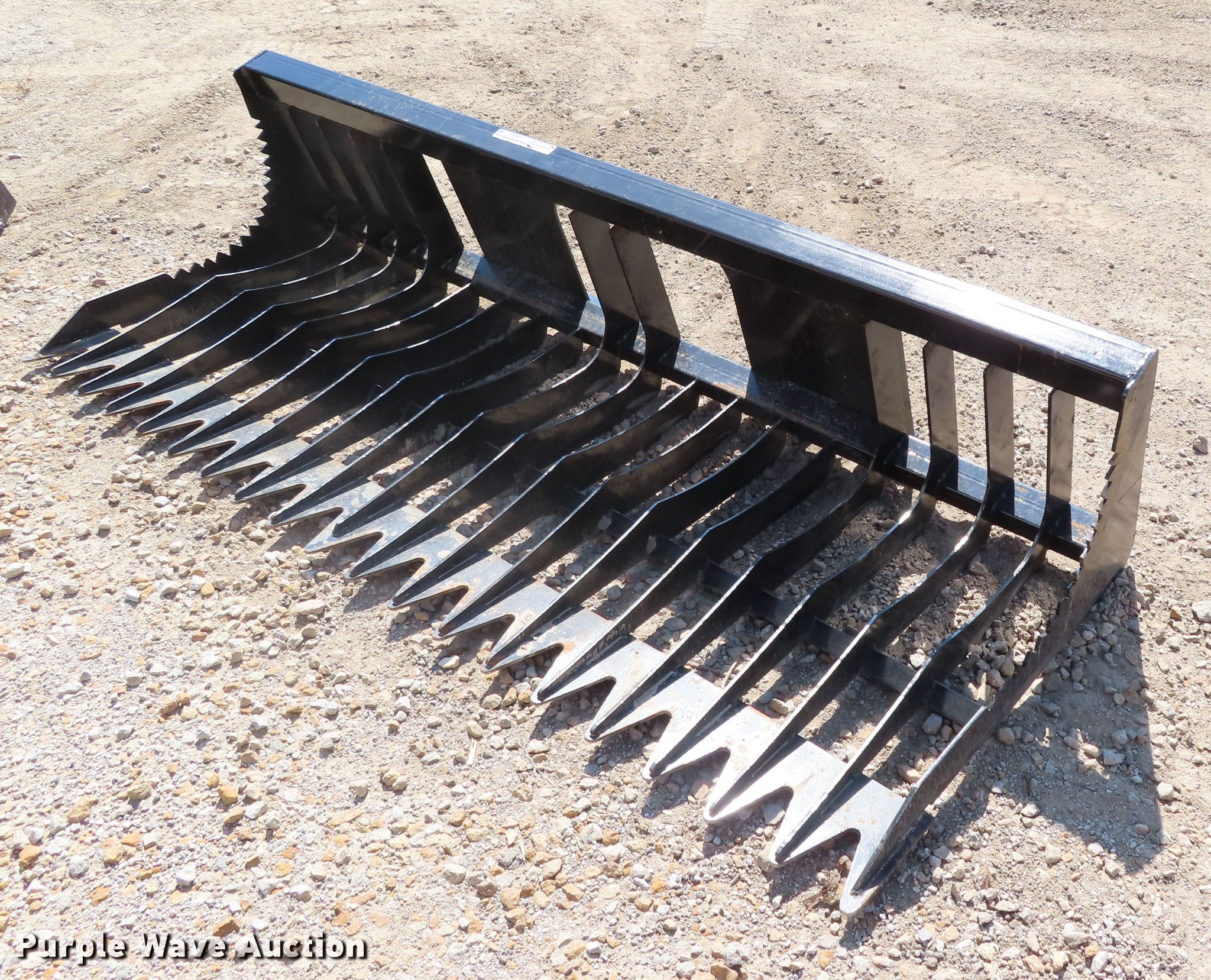 Brute skid steer rock bucket in Tonganoxie, KS Item FJ9065 sold