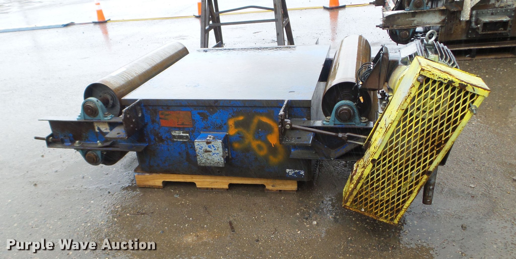 Dings 44 belt conveyor in Albertville, MN Item FM9338 sold