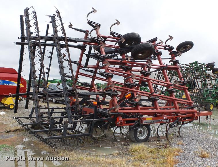image for item CD9616 Case IH Tigermate II field cultivator