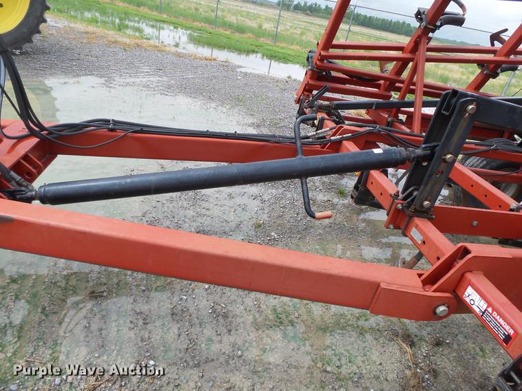 image for item CD9616 Case IH Tigermate II field cultivator