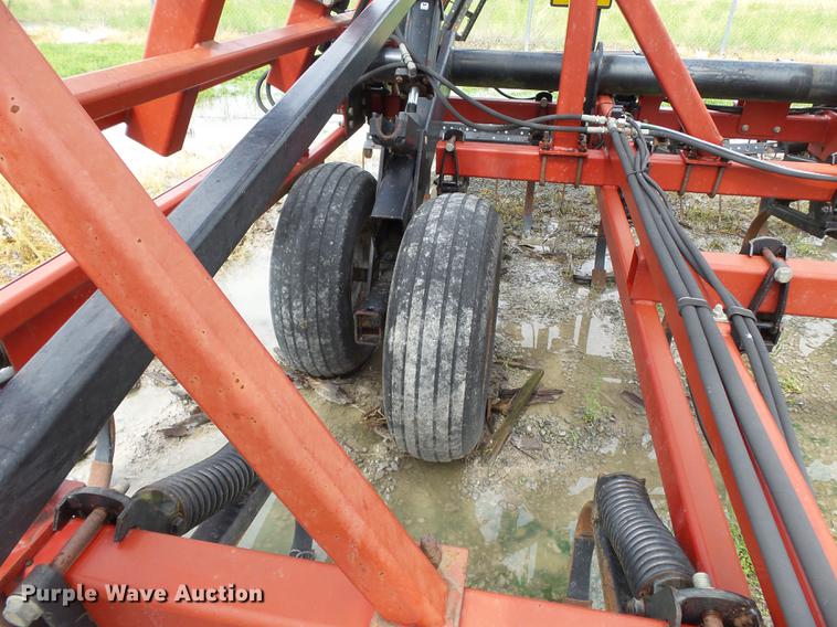 image for item CD9616 Case IH Tigermate II field cultivator