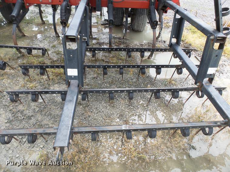 image for item CD9616 Case IH Tigermate II field cultivator