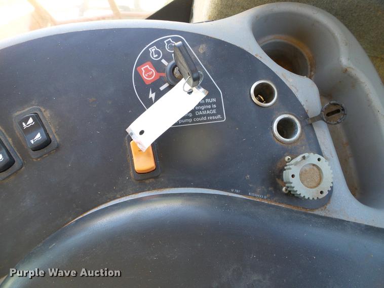 image for item DC5179 2008 New Holland H8080 windrower