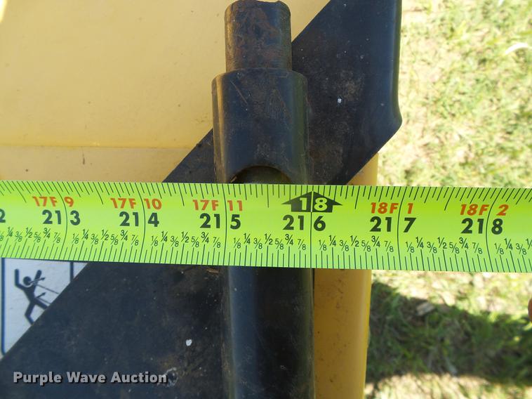 image for item DC5179 2008 New Holland H8080 windrower