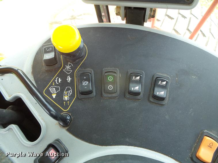 image for item DC5181 2010 New Holland H8080 windrower