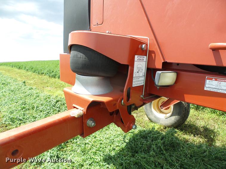 image for item DC5181 2010 New Holland H8080 windrower