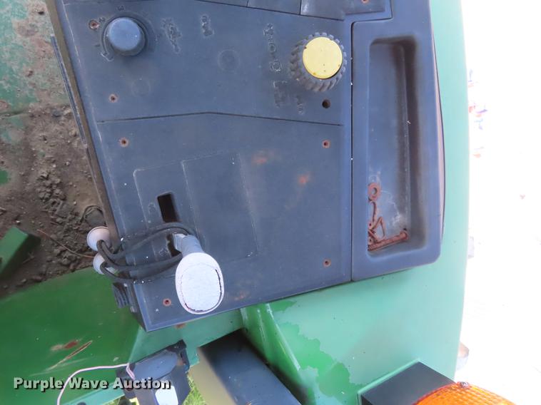image for item DE3518 1993 John Deere 6300 MFWD tractor