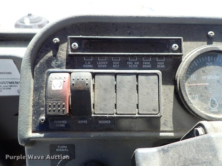 image for item DE5345 2000 Case IH Patriot SPX3185 sprayer