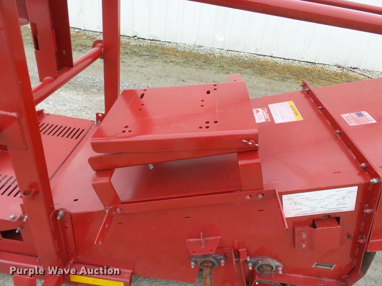 image for item DE7794 Hutchison conveyor