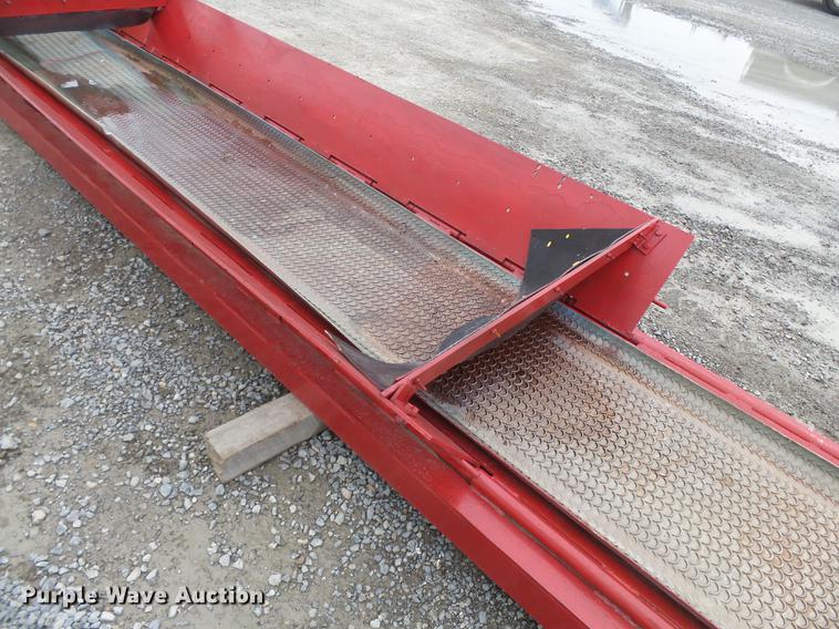 image for item DE7794 Hutchison conveyor