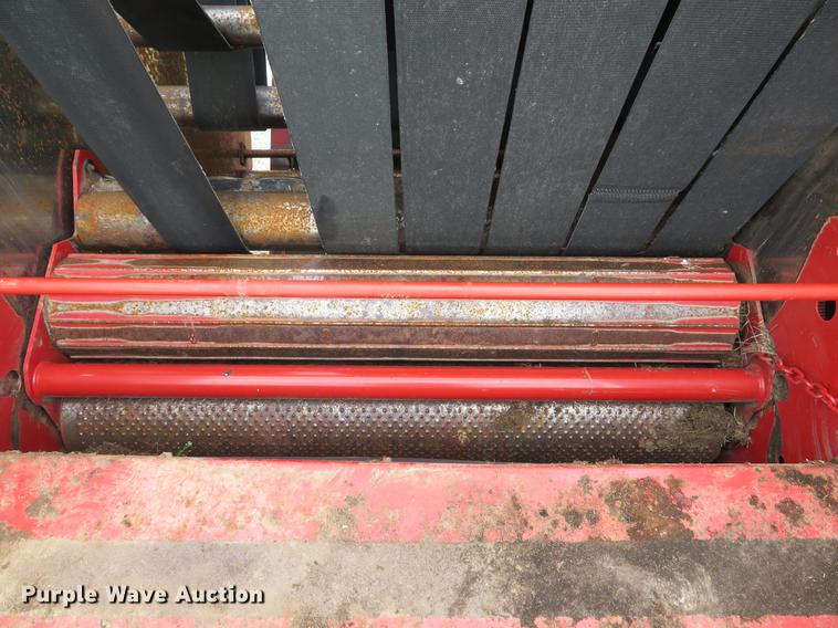 image for item DE8054 2008 New Holland BR7090 round baler