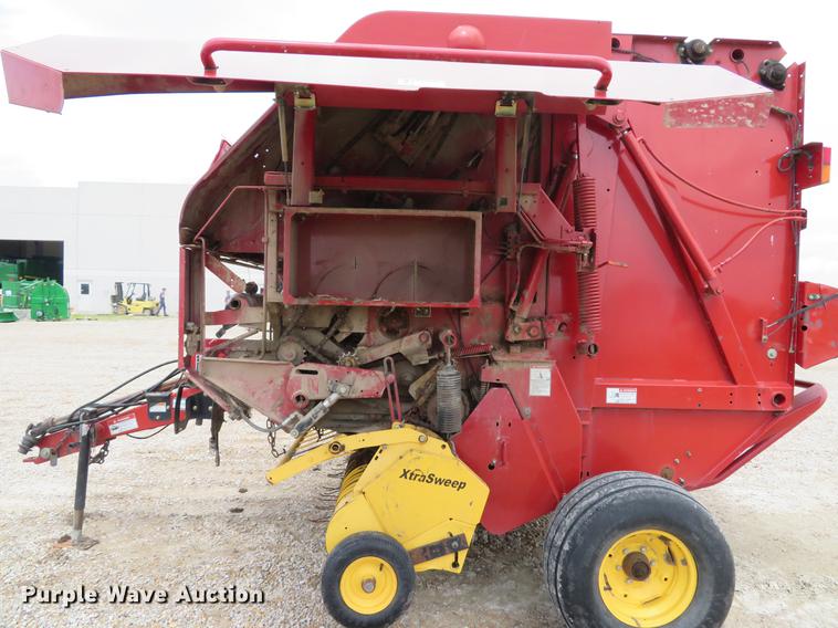 image for item DE8054 2008 New Holland BR7090 round baler