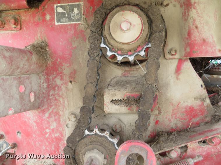 image for item DE8054 2008 New Holland BR7090 round baler